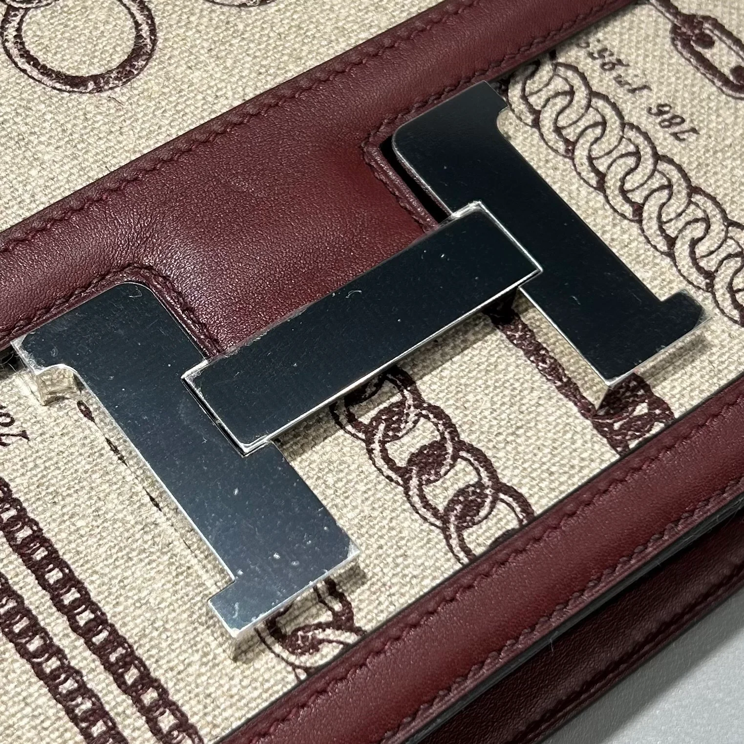 Constance 康康 24 聖誕限量款