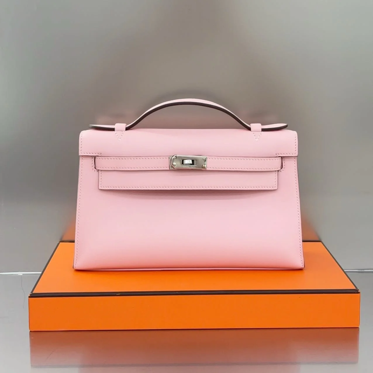 Kelly Pochette