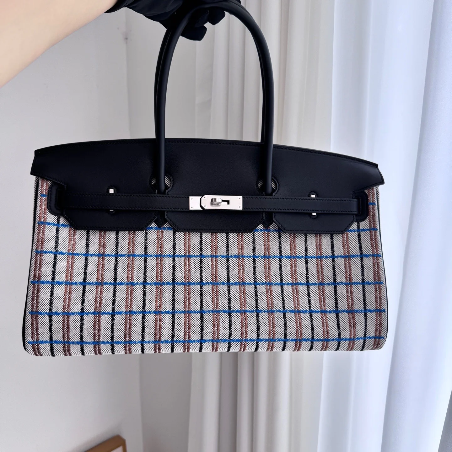 Birkin Shoulder Light 39｜黑色，银扣，Swift 小牛皮拼格纹帆布，W刻