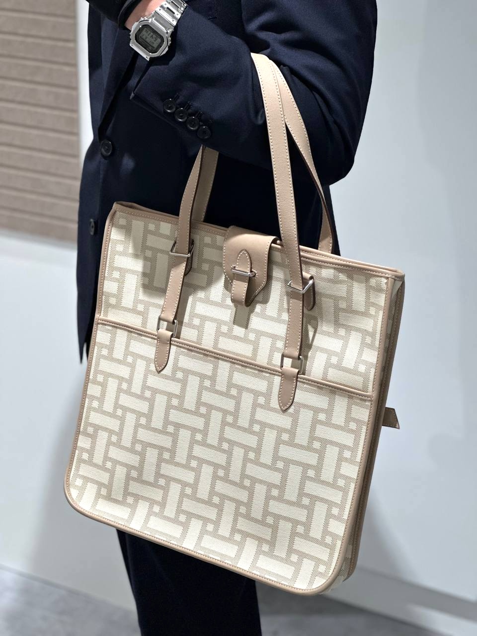 https://img.ginzaxiaoma.com/images/20250910/160eb8b077b694e1ec908d07f9a7f543.jpg