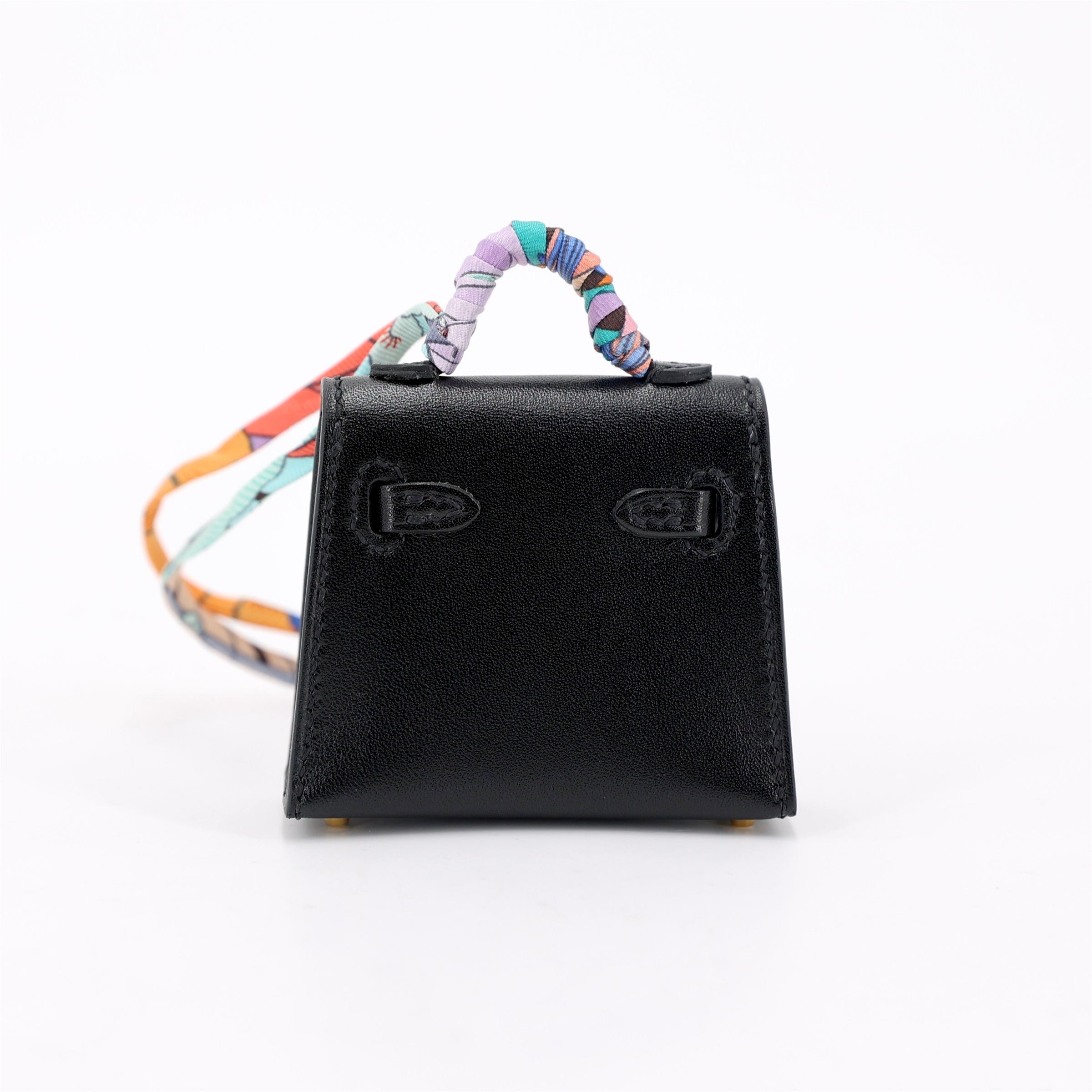 【美品】Hermès エルメス ツイリー ブラック ゴールドのチェーン柄 HERMES エルメス ツイリー La Danse des Amazones アマゾンの