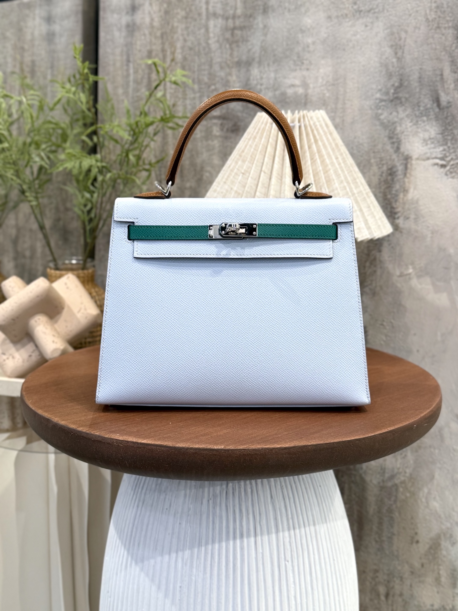 https://img.ginzaxiaoma.com/images/20250918/b4f12a389d93c12a9333e65174d48094.jpg