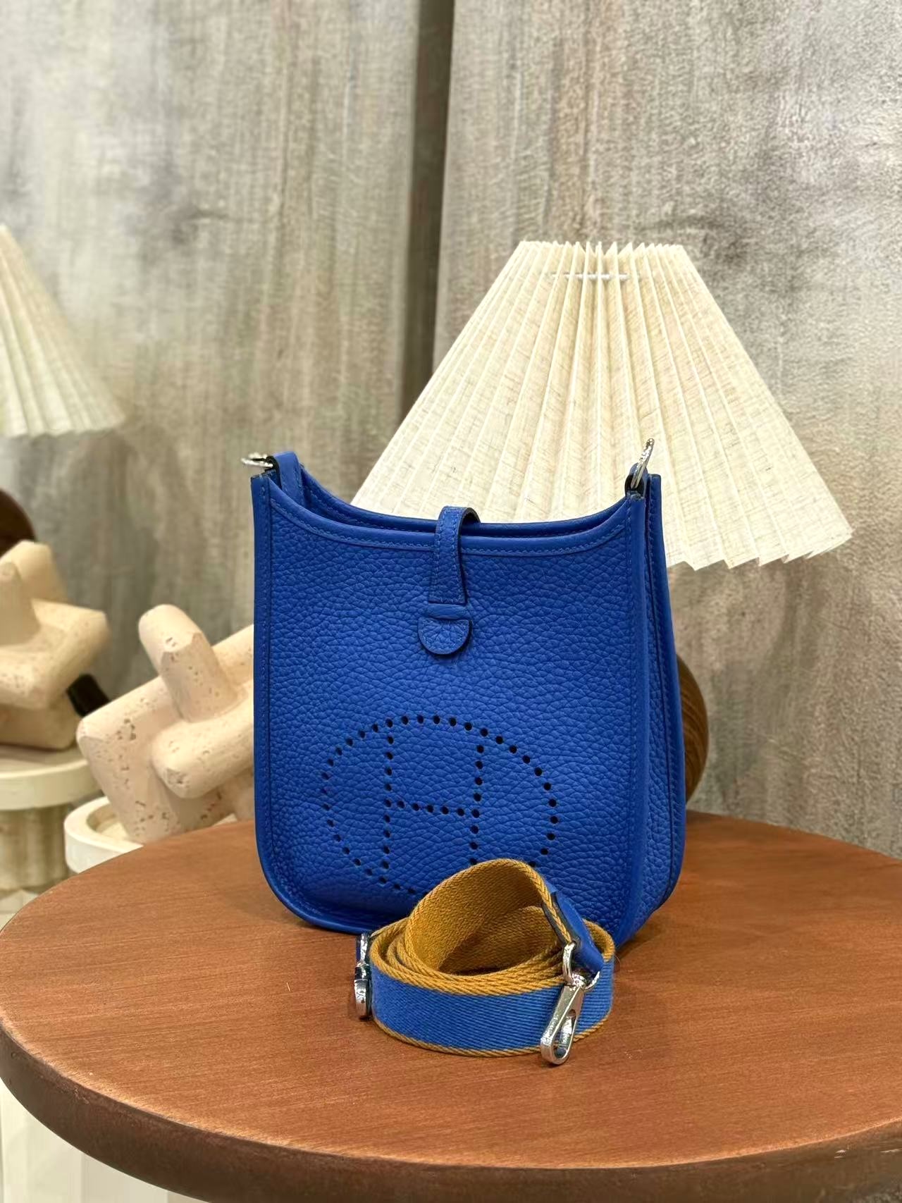 https://img.ginzaxiaoma.com/images/20250925/58a4a8aa9bd29d02c2de9a1712a8105f.jpg