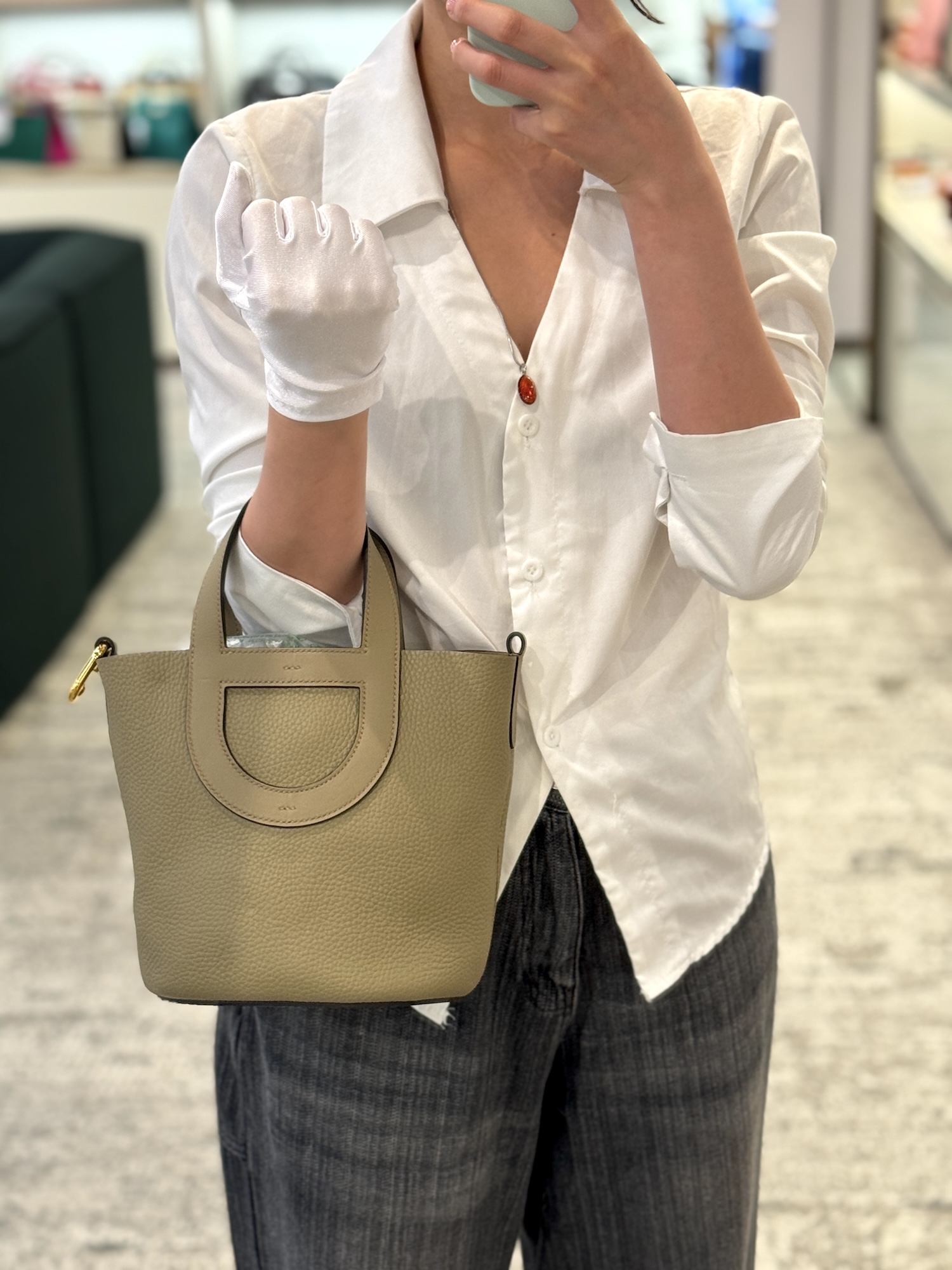https://img.ginzaxiaoma.com/images/20251001/32210d1d754e352857bc0036bbdd88cd.jpg