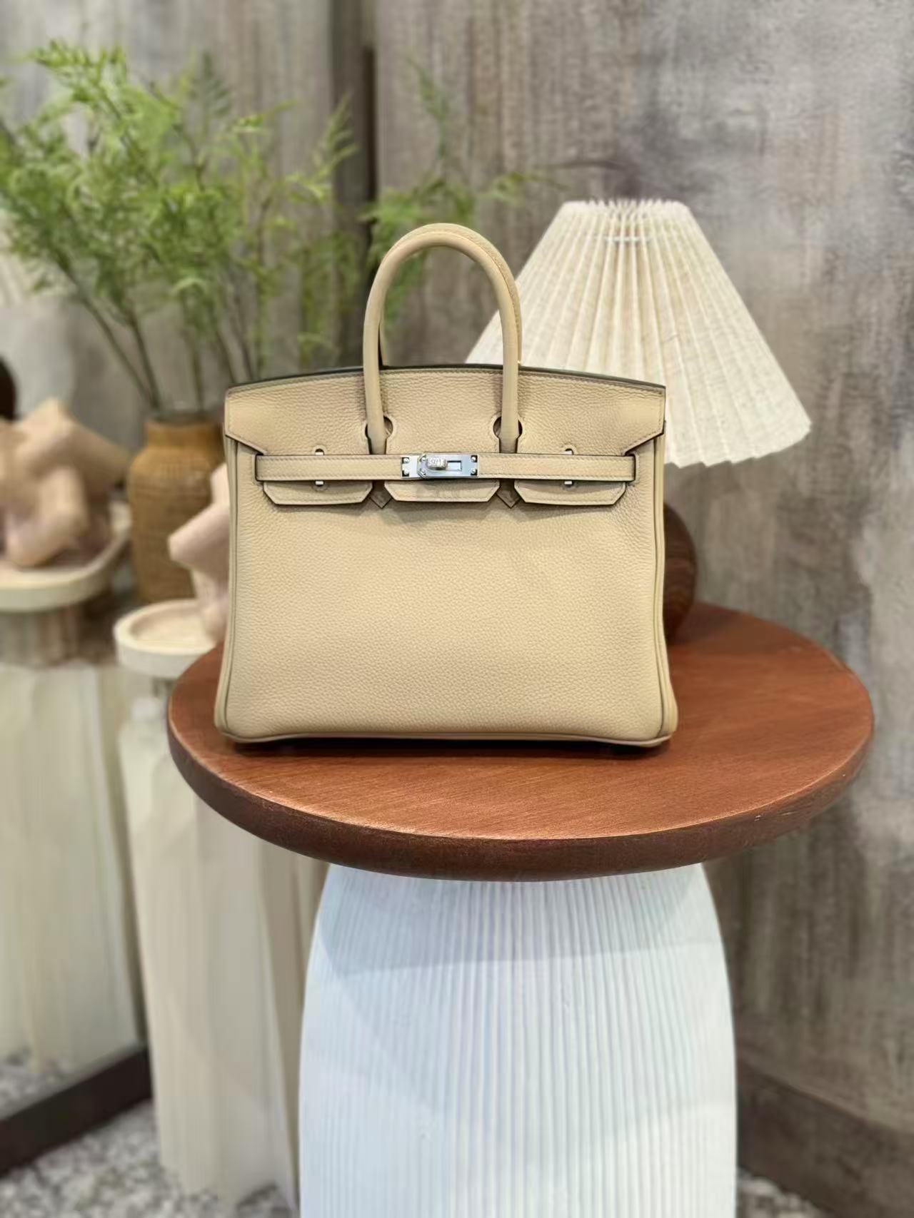https://img.ginzaxiaoma.com/images/20251015/2f4a9d29153cc6439c885d44c4440a12.jpg