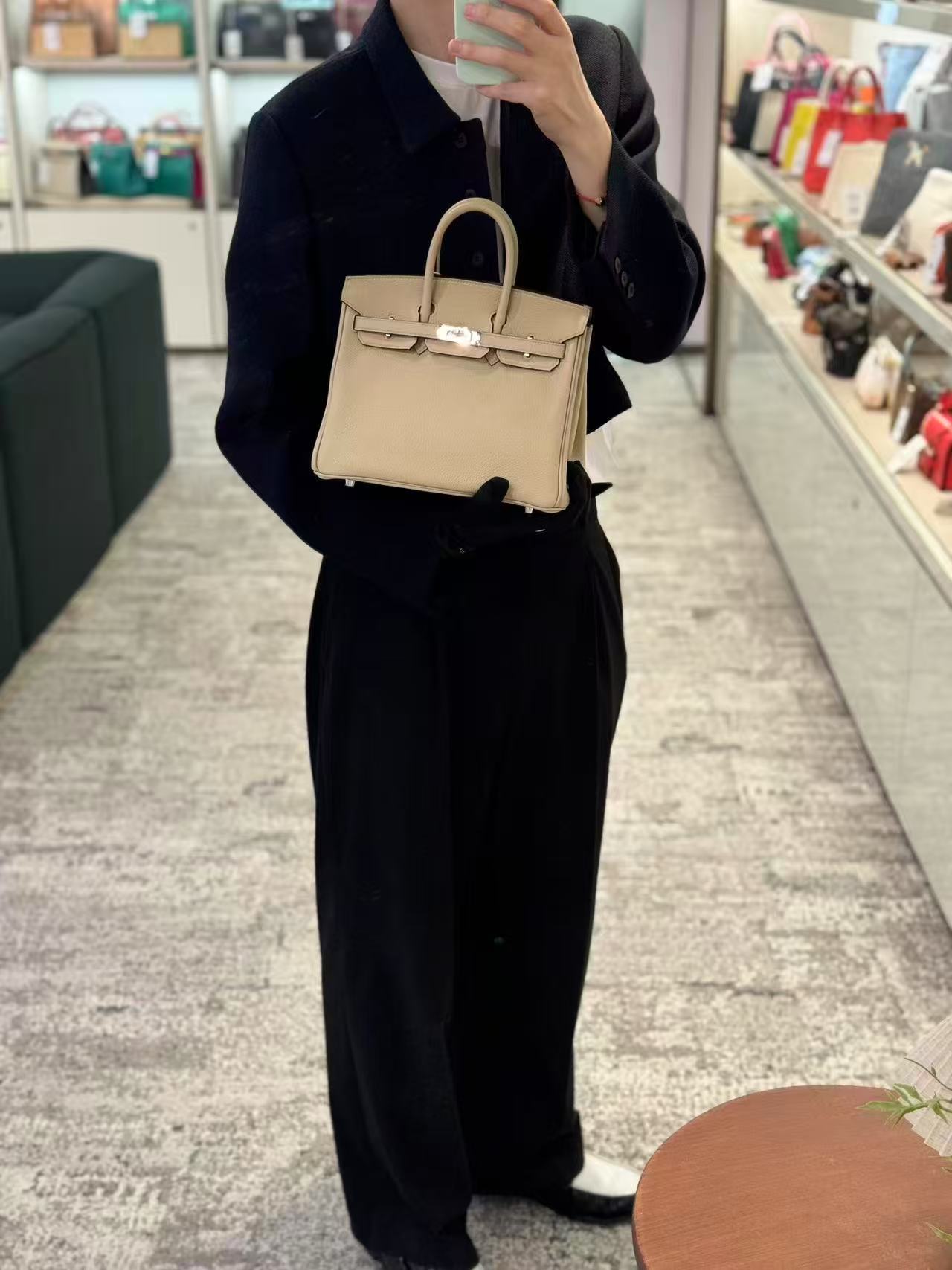 https://img.ginzaxiaoma.com/images/20251015/8051dca227b8a353c589bcd2acc21002.jpg