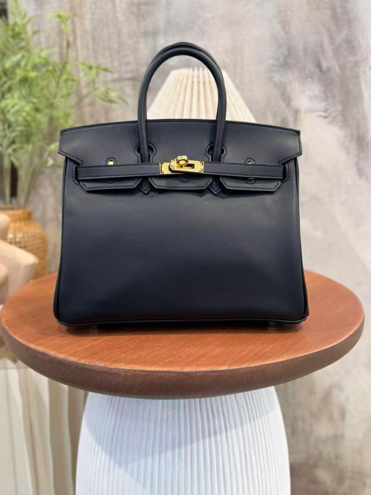 https://img.ginzaxiaoma.com/images/20251017/4f0504d219b416e52ffa41a87da027ef.jpg