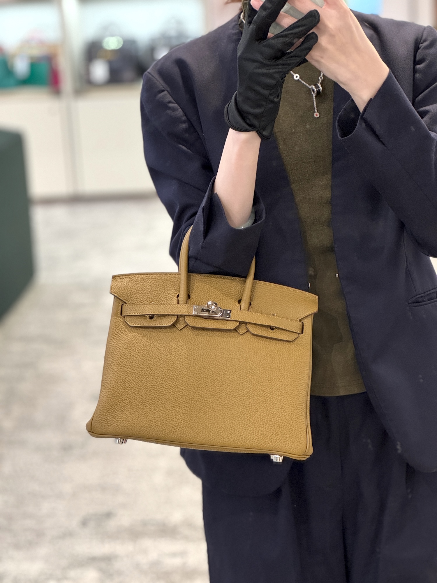 https://img.ginzaxiaoma.com/images/20251017/661ad8b77f96c9fb8c5fcb09c3ee8c5e.jpg