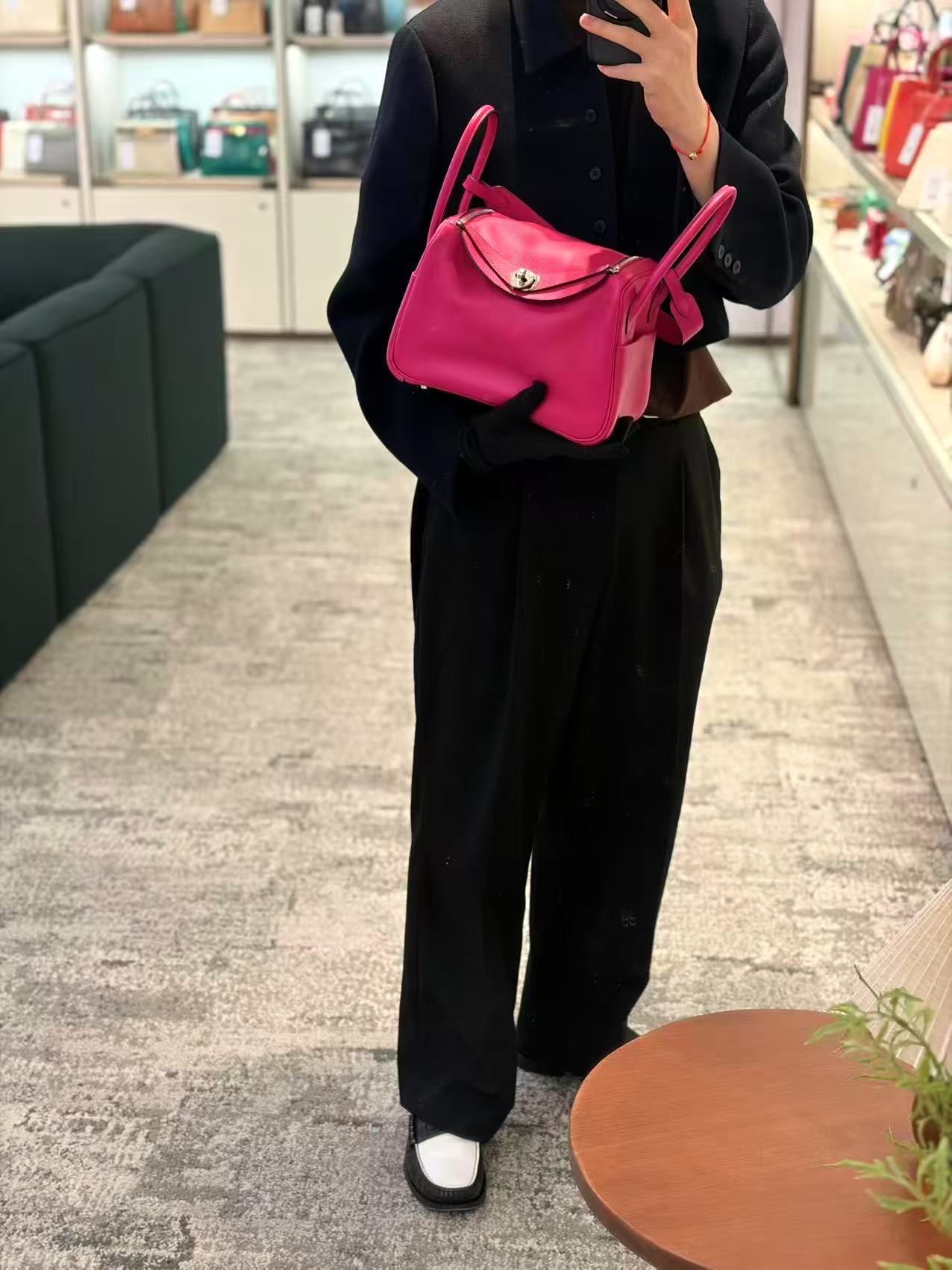 https://img.ginzaxiaoma.com/images/20251022/5ec923753fd8590435262c65b491fa81.jpg