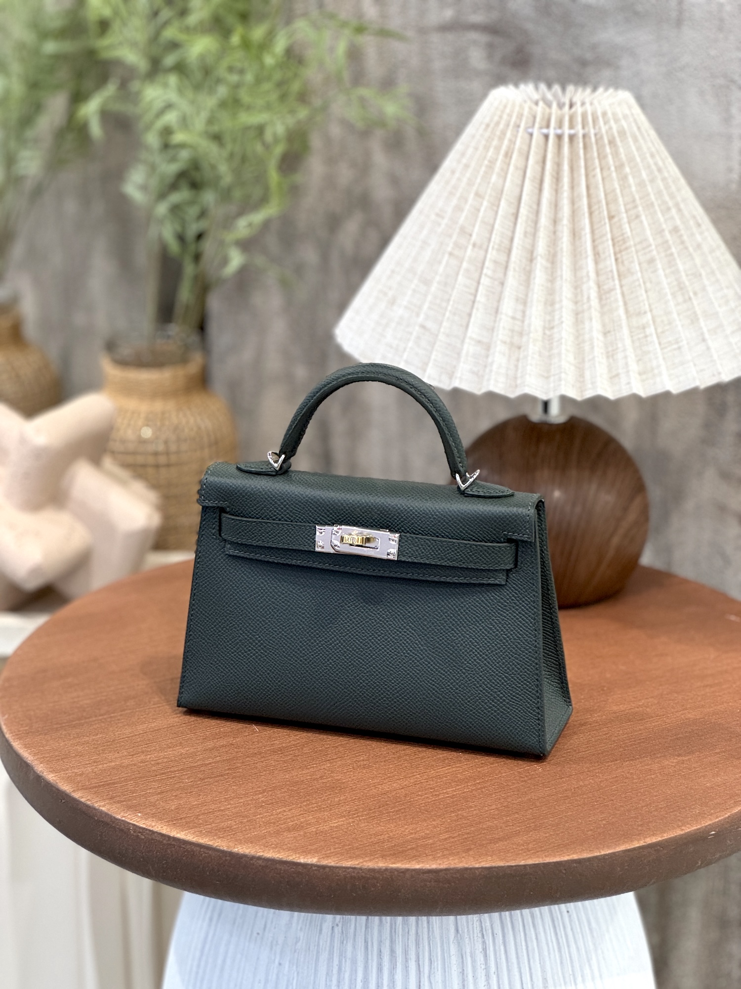 https://img.ginzaxiaoma.com/images/20251022/6a361dc3cad658cd1dedce74e7a3894a.jpg