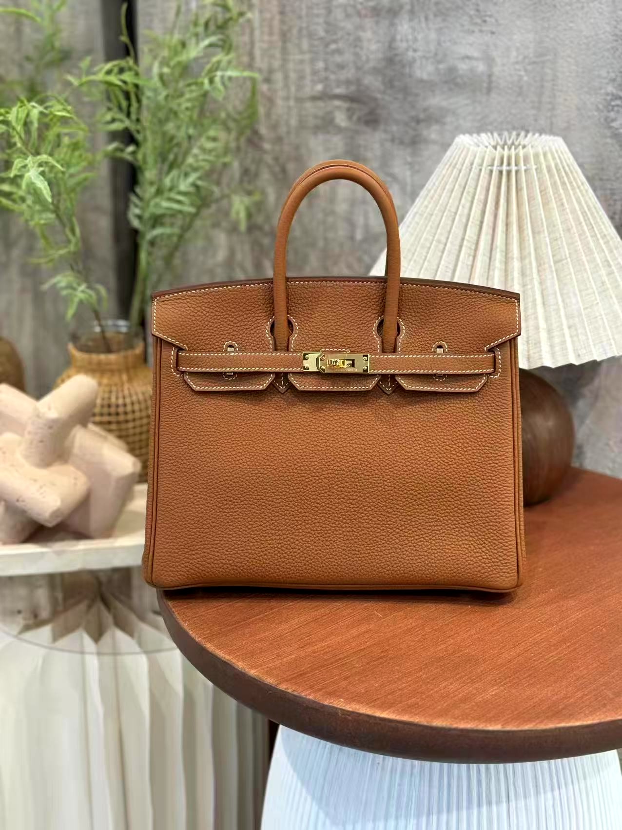 https://img.ginzaxiaoma.com/images/20251023/44dd963557bde462453957aec4f80eb9.jpg