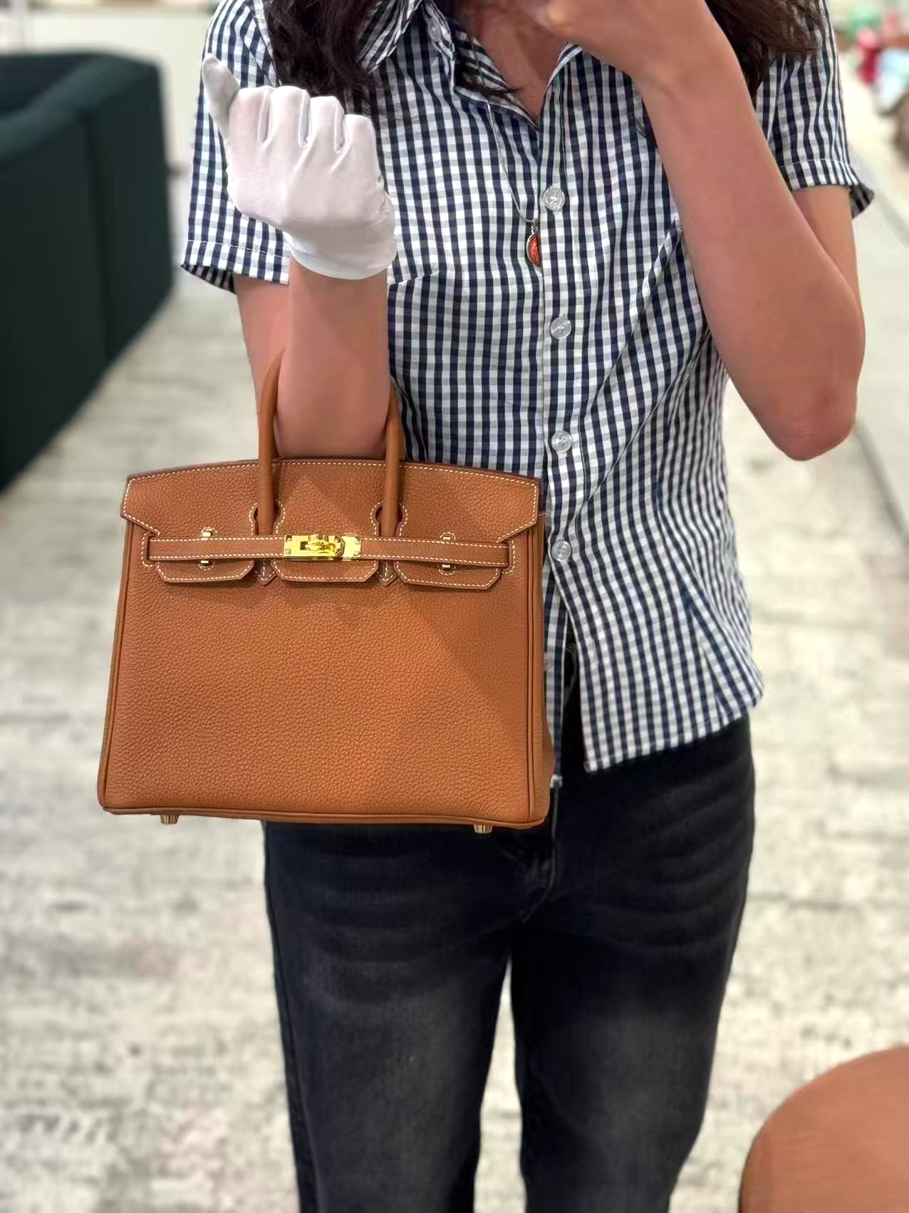 https://img.ginzaxiaoma.com/images/20251023/80b97bd80a6670e6491cca912c27d83e.jpg