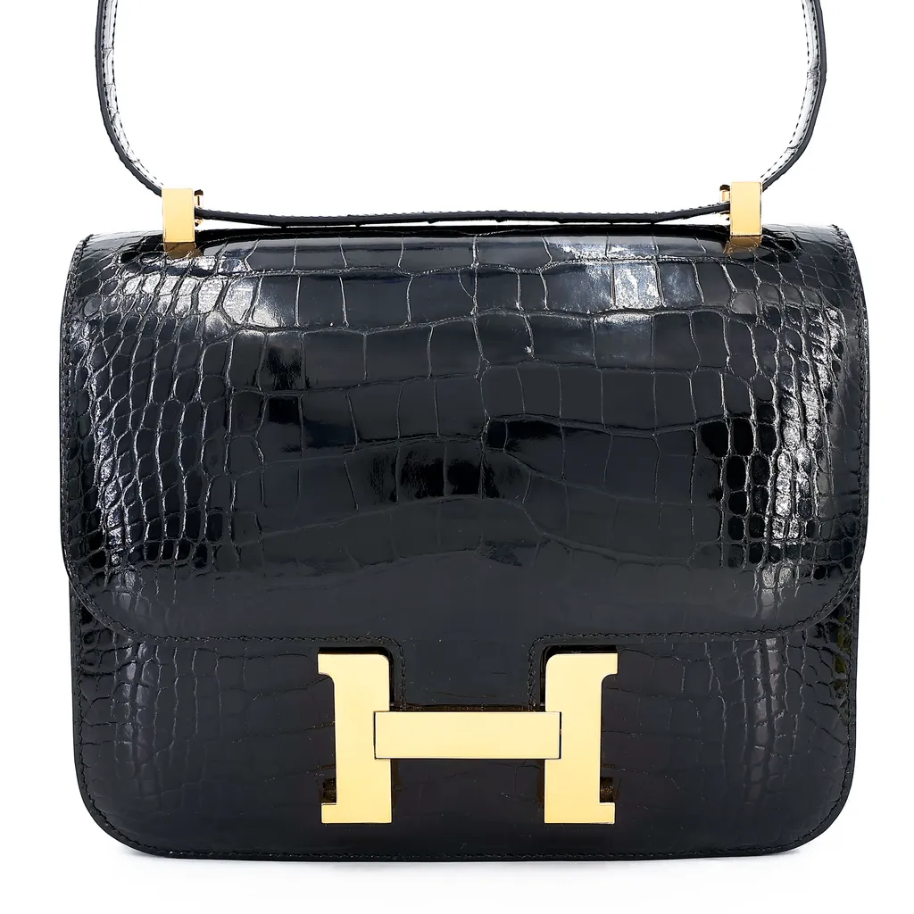 Constance 24 Noir (89) Rouge H (55)