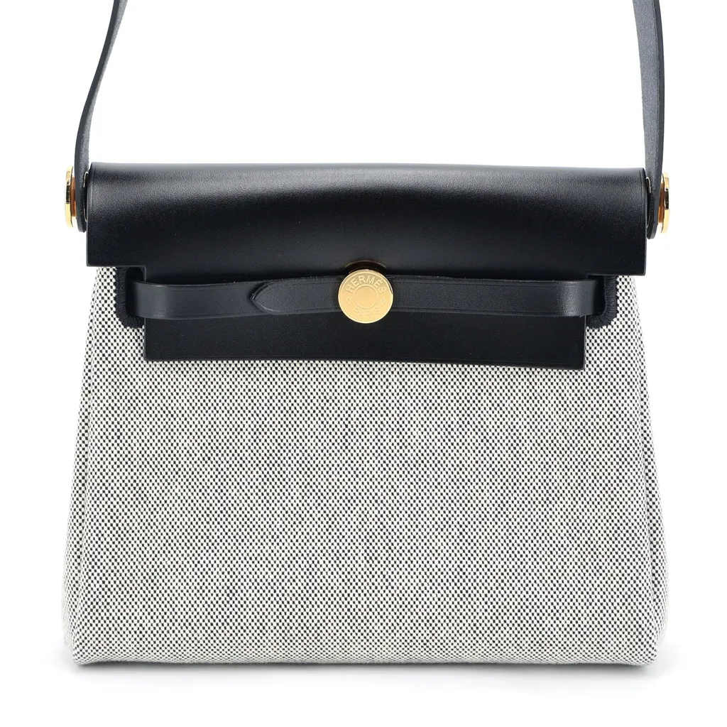 エールバッグジップ ミニ 20 ブラック (89) エクリュ