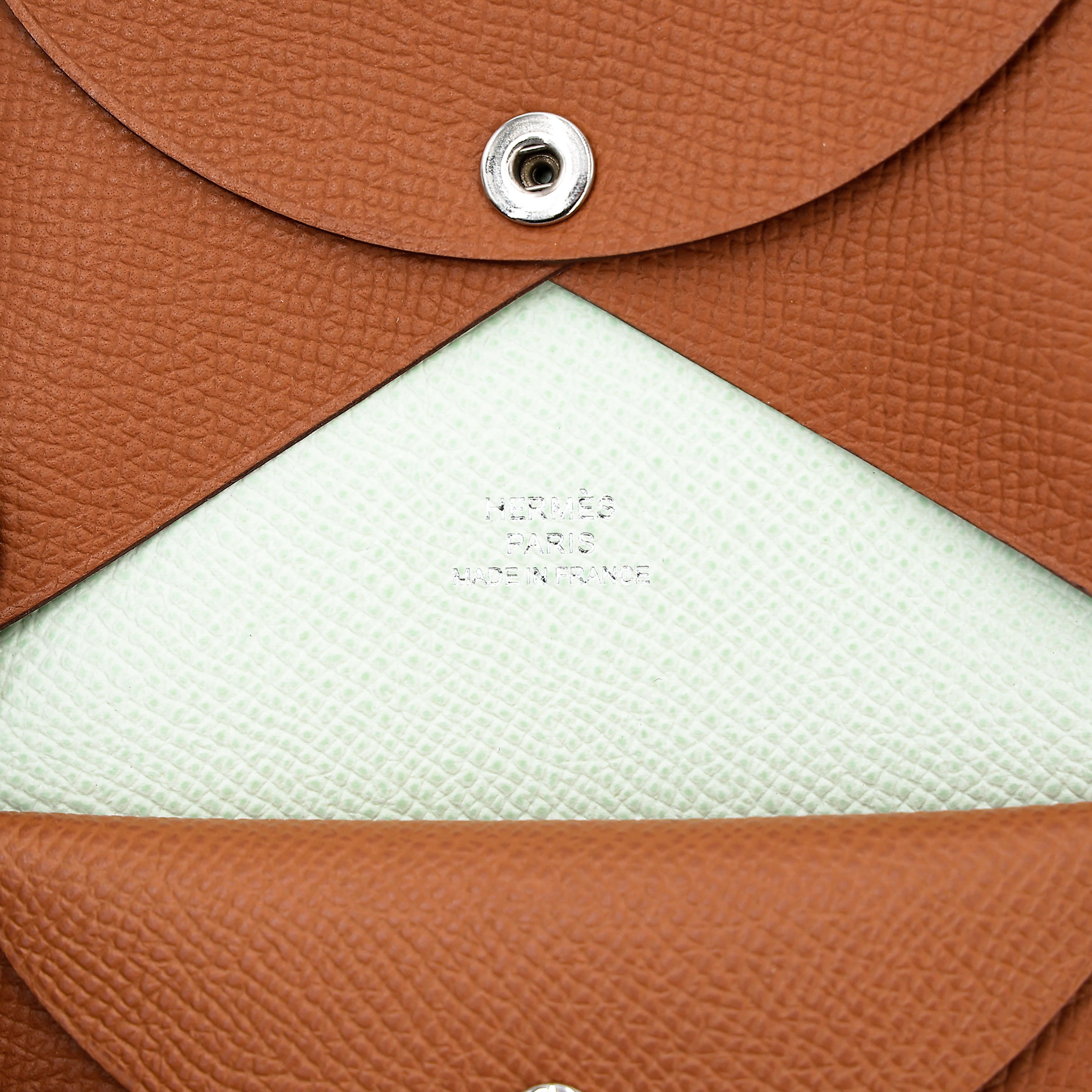 【新品・未使用】エルメス カルヴィ デュオ ゴールド✕ヴェールフィズエプソン エルメス カルヴィ デュオ ヴェルソ ゴールド/ヴェールフィズ ヴォー