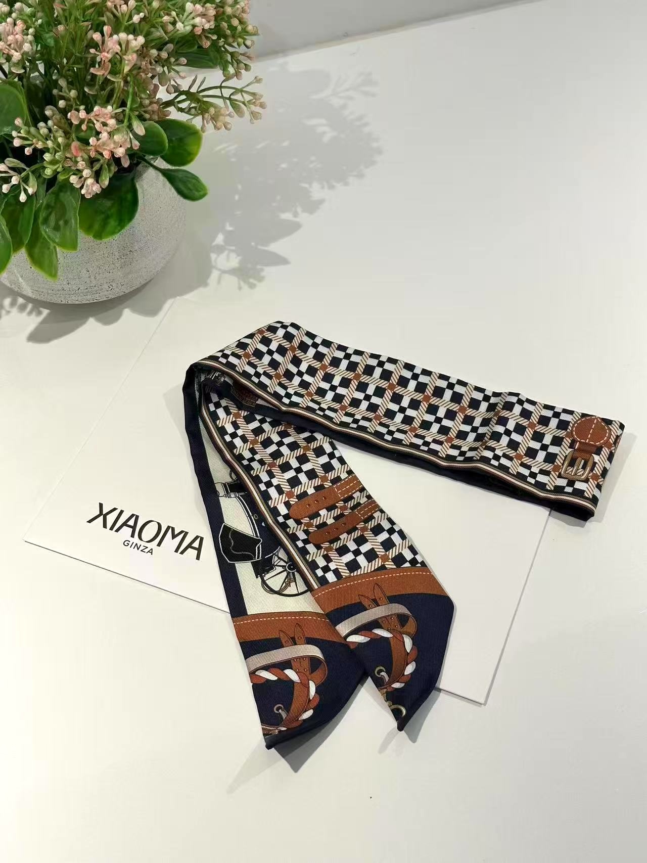 ランク N 新品 HERMÈS エルメス ツイリー 馬車の変遷 グレー ブラック