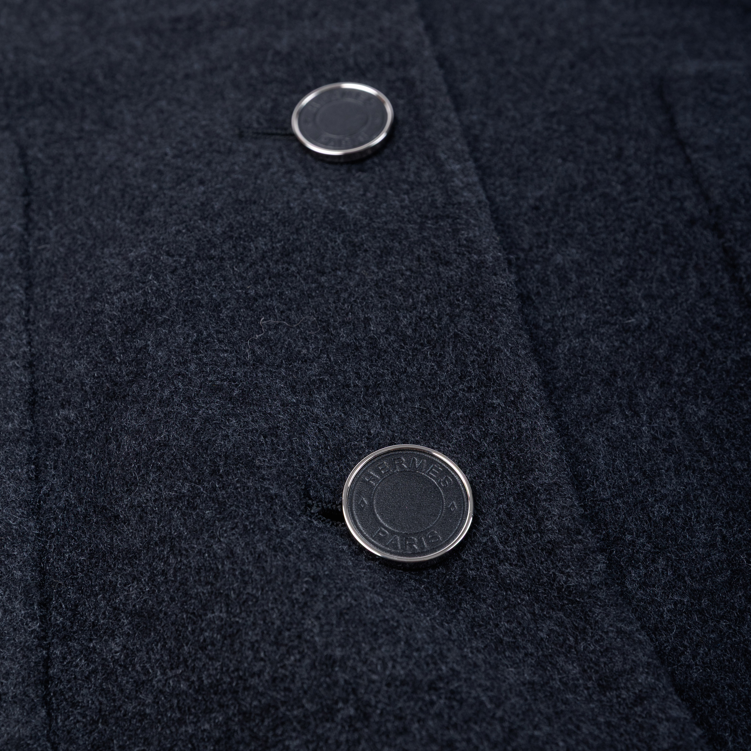 未使用　HERMÈS エルメス　ウールフランネル ジャケット　シルク裏地　仕立て ランク NS 未使用品 HERMÈS エルメス ジャケット セリエボタン