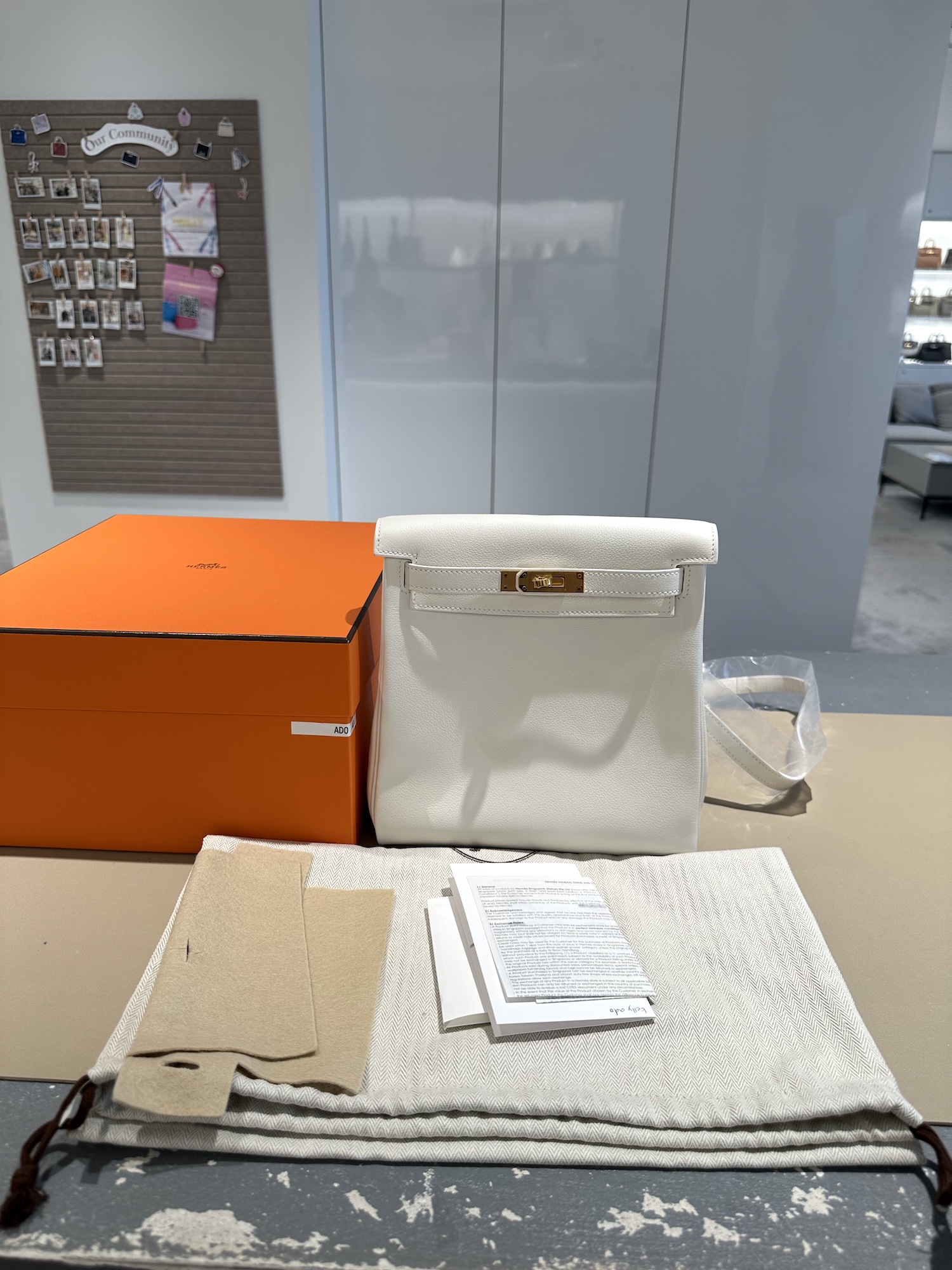 Unused ( Rank NS ) HERMÈS Kelly Ado GM White (01) Evercolor Gold