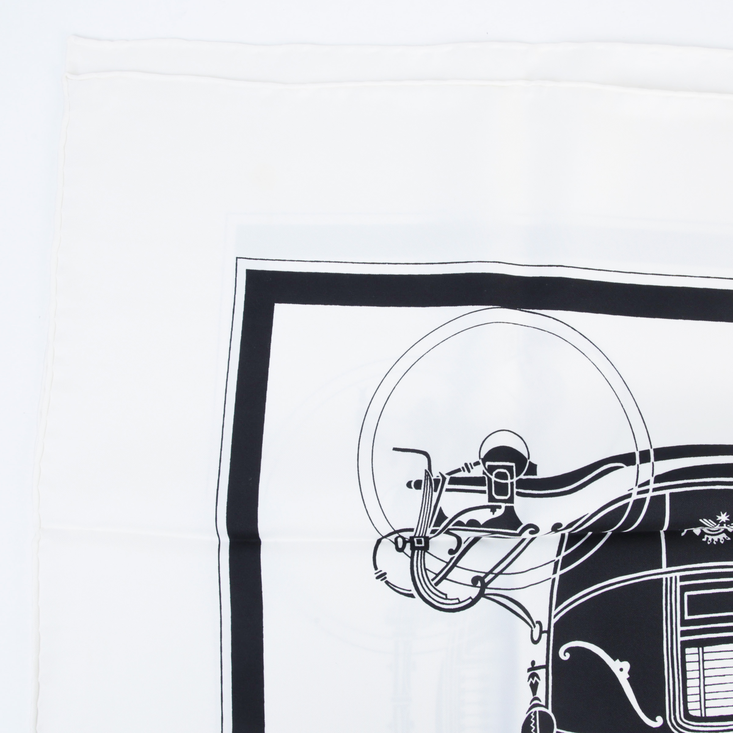 ランク A HERMÈS エルメス カレ90 エクスリブリス ホワイト ブラック