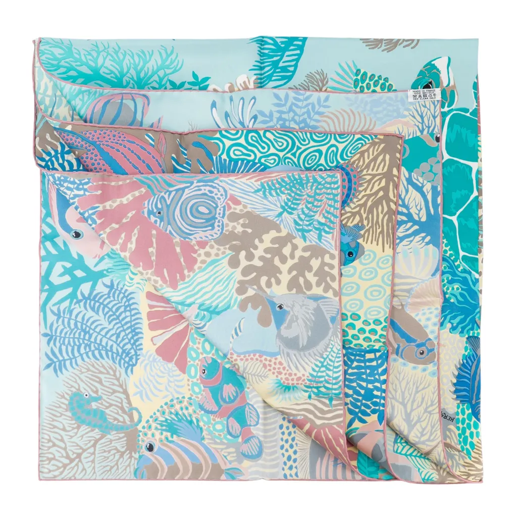 ランク NS 未使用品 HERMÈS エルメス カレ90 アンダー・ザ・ウェーブ