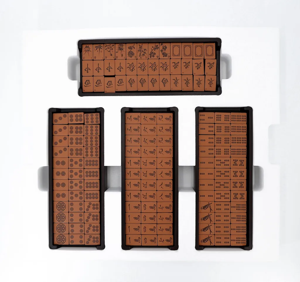 Helios Mahjong set Brown