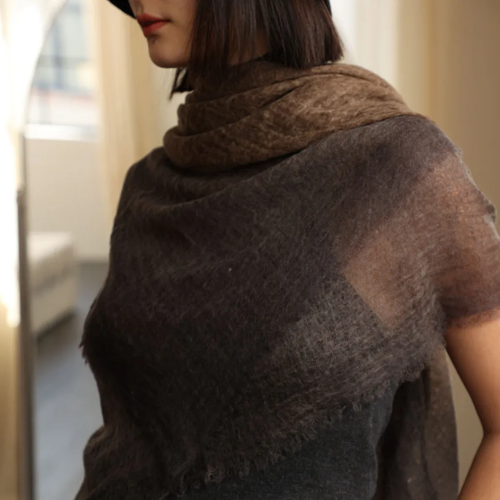 「Iceland Sunset」 100% cashmere scarf, hand-spun using traditional Nepalese craftsmanship Gray