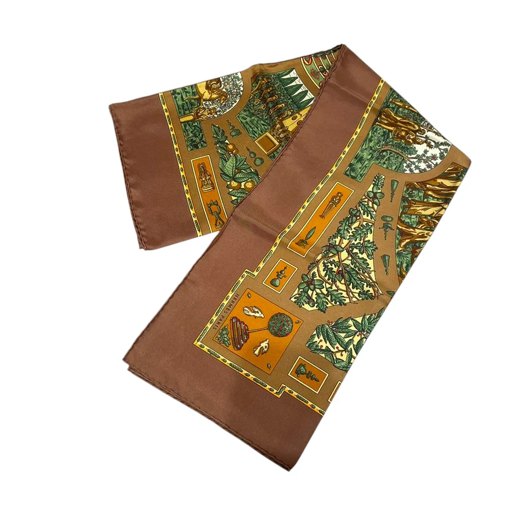 Carre 90 scarf Le Songe de Poliphile Brown
