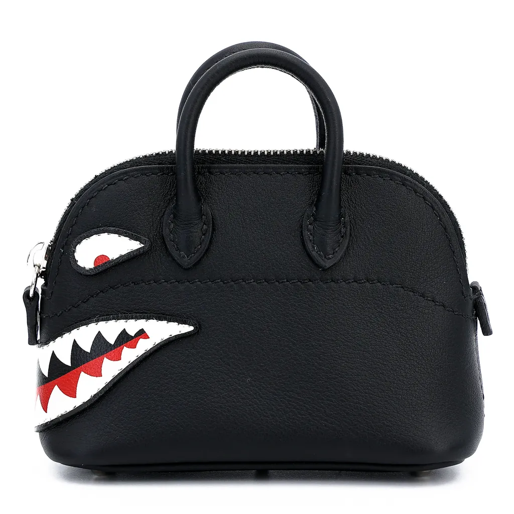 Bolide Shark charm Noir (89)