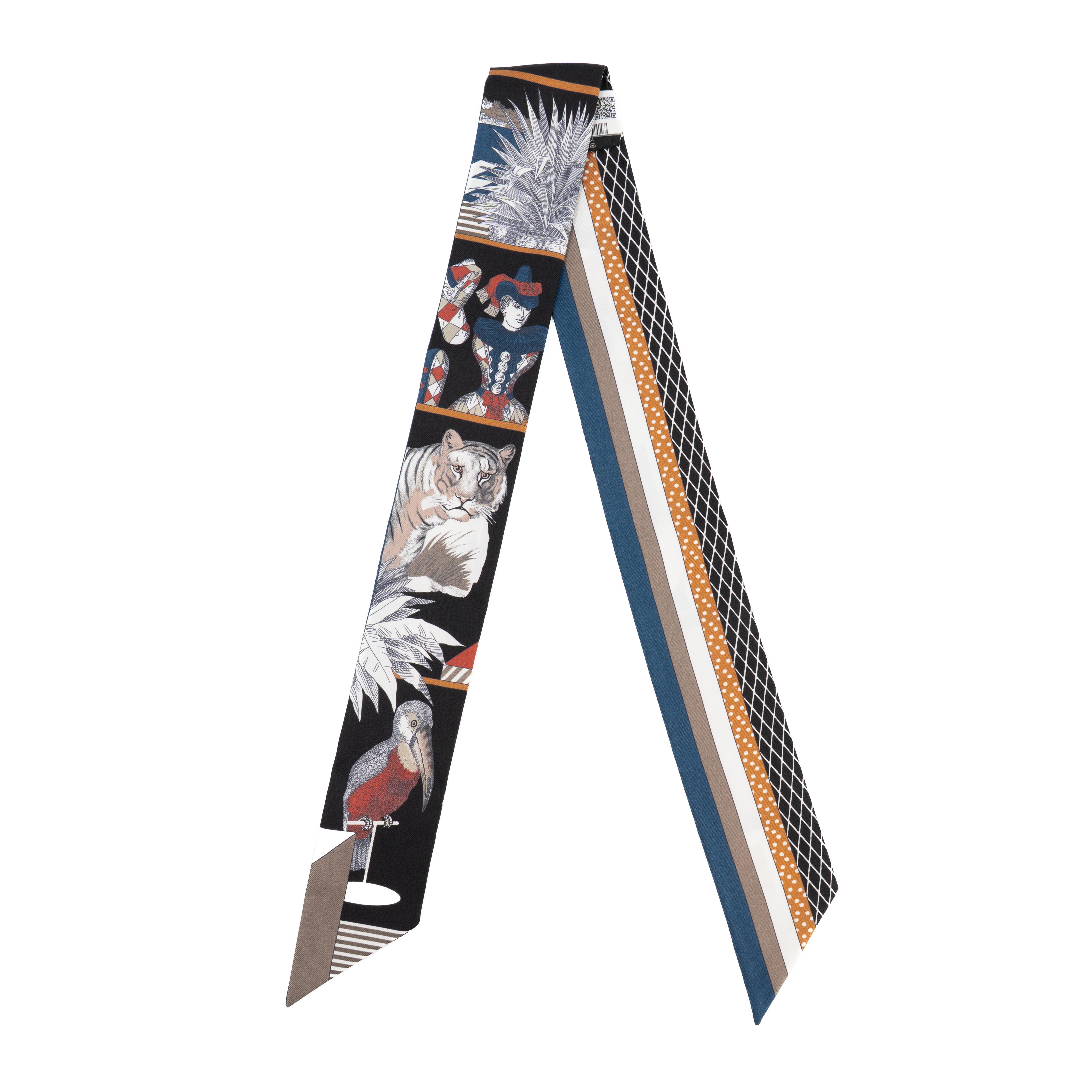 Twilly Grand Theatre Nouveau Blue Black