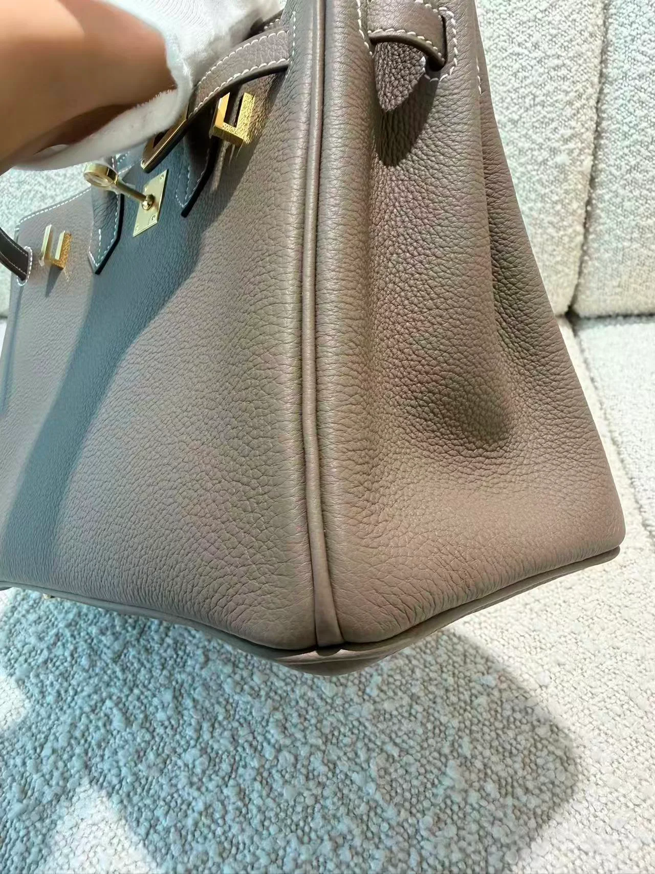 https://img.ginzaxiaoma.com/images/20260518/b0c65f46d1edf39986a192196ed36001.webp