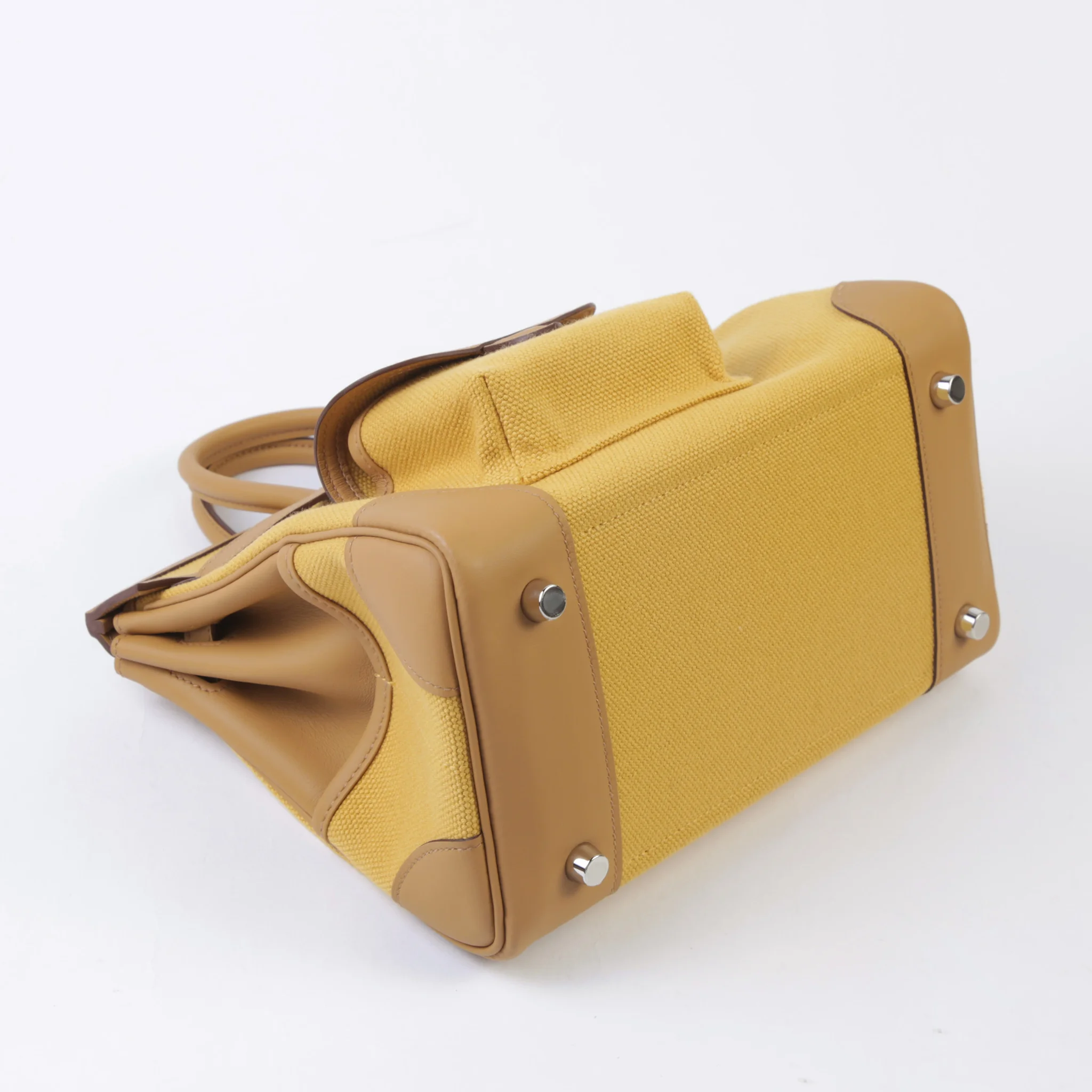 https://img.ginzaxiaoma.com/images/20260611/4cbeef633d7a9f7fb83d3c525e8dbead.webp