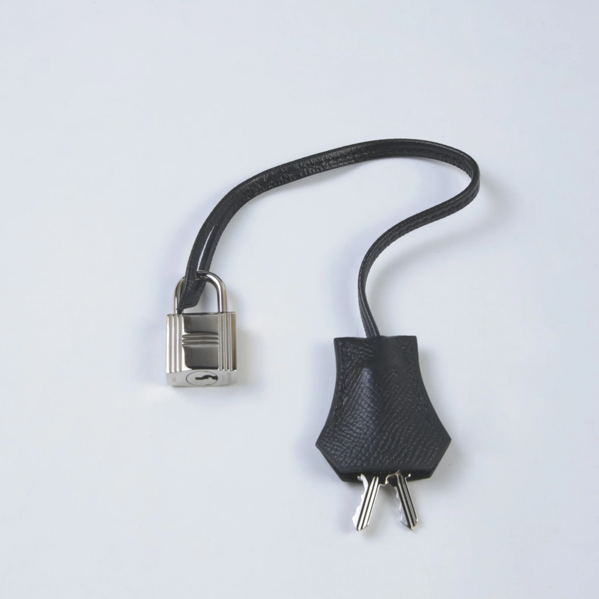https://img.ginzaxiaoma.com/images/20260615/8d2556b9ea27c18864c561baf2715262.webp