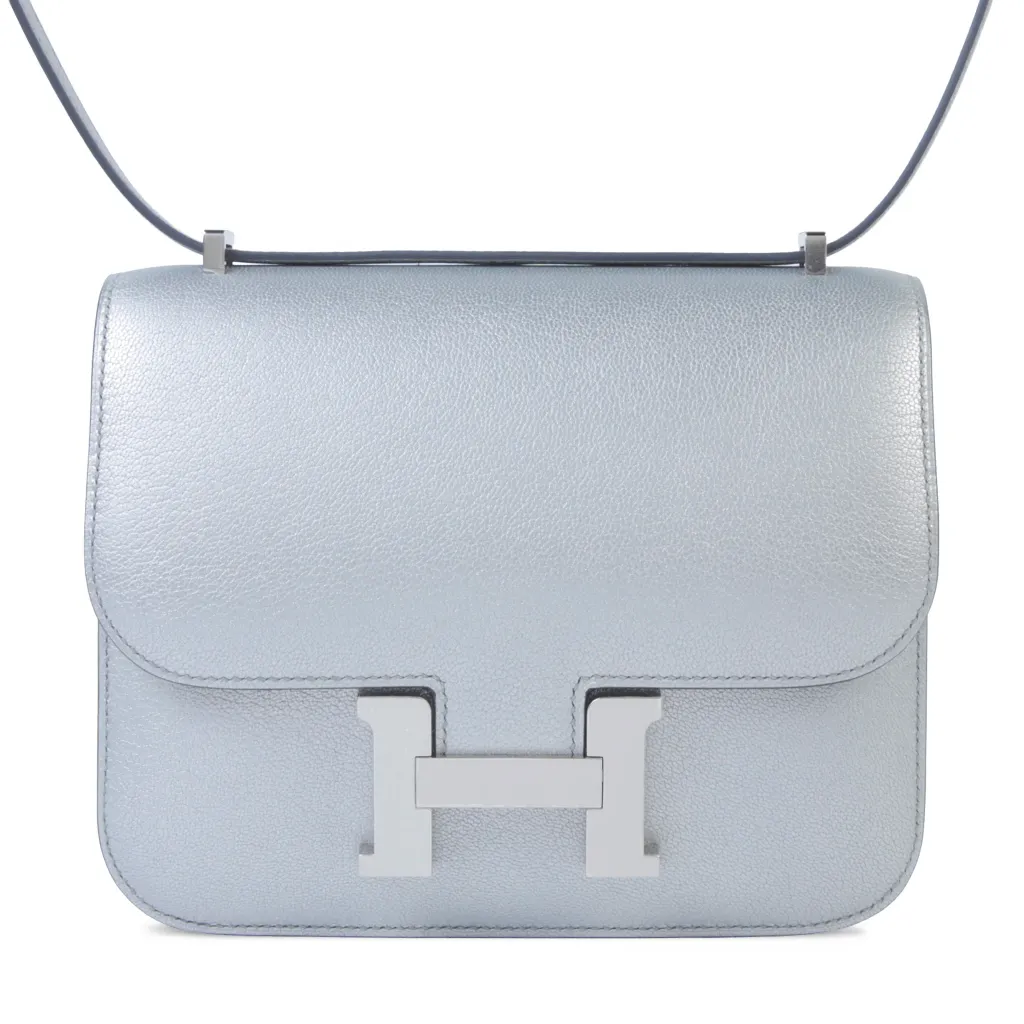 Constance Mini Argent (05)