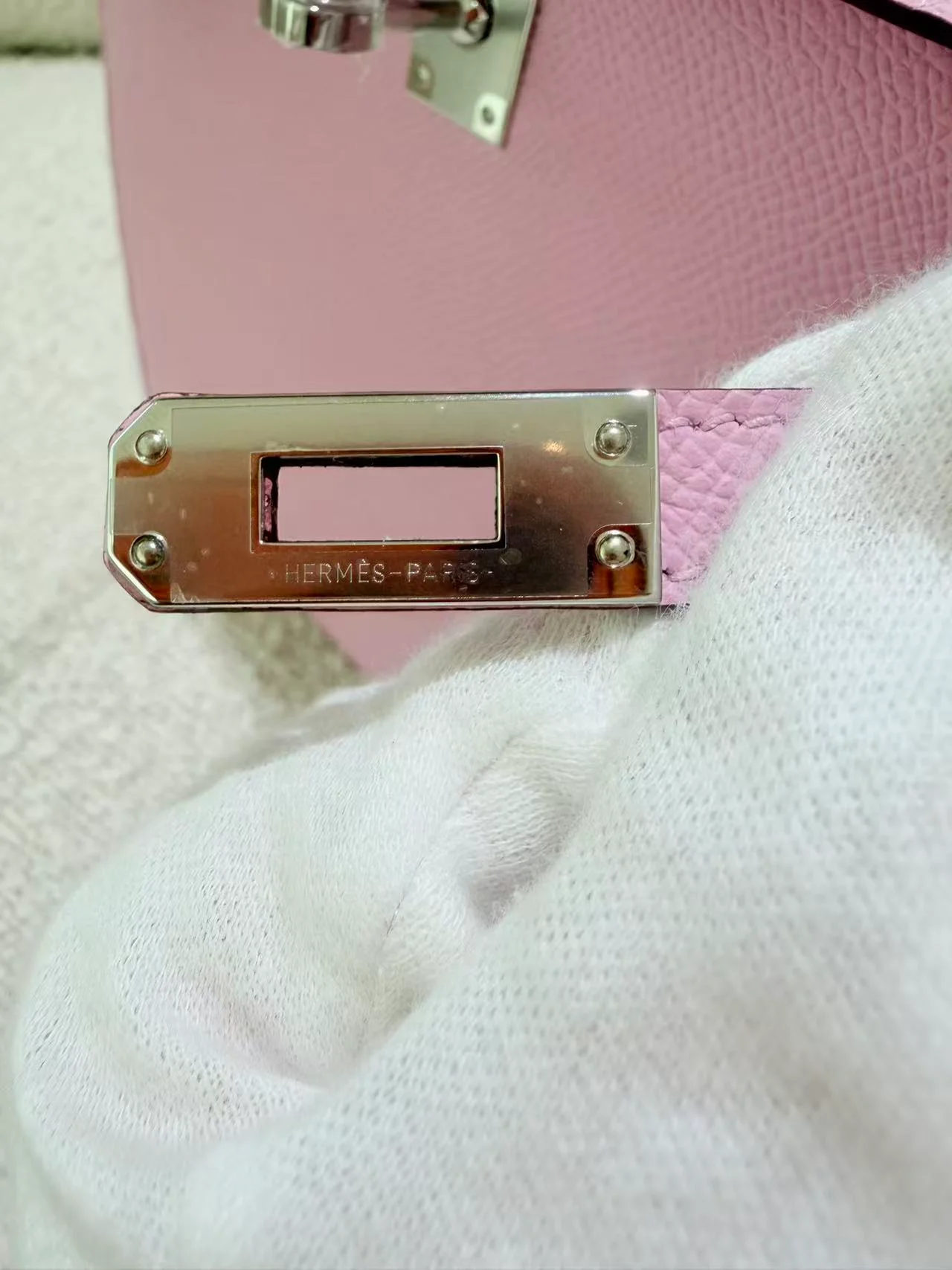 https://img.ginzaxiaoma.com/images/20260715/a4c3160d7f0fd3fab335bf3e9b2a5269.webp