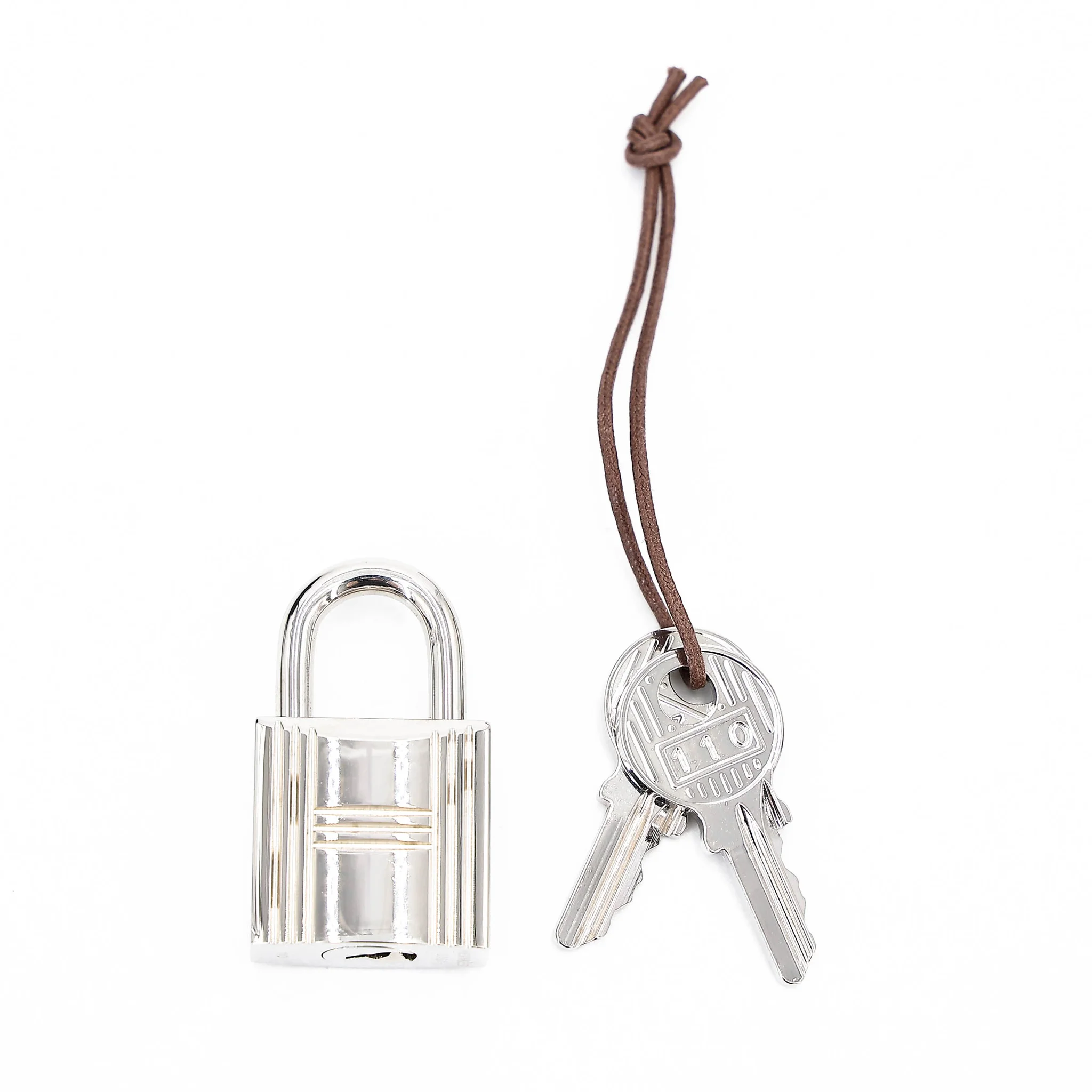https://img.ginzaxiaoma.com/images/20260721/8e5a0ce15151e07114ecb2e151b041fc.webp