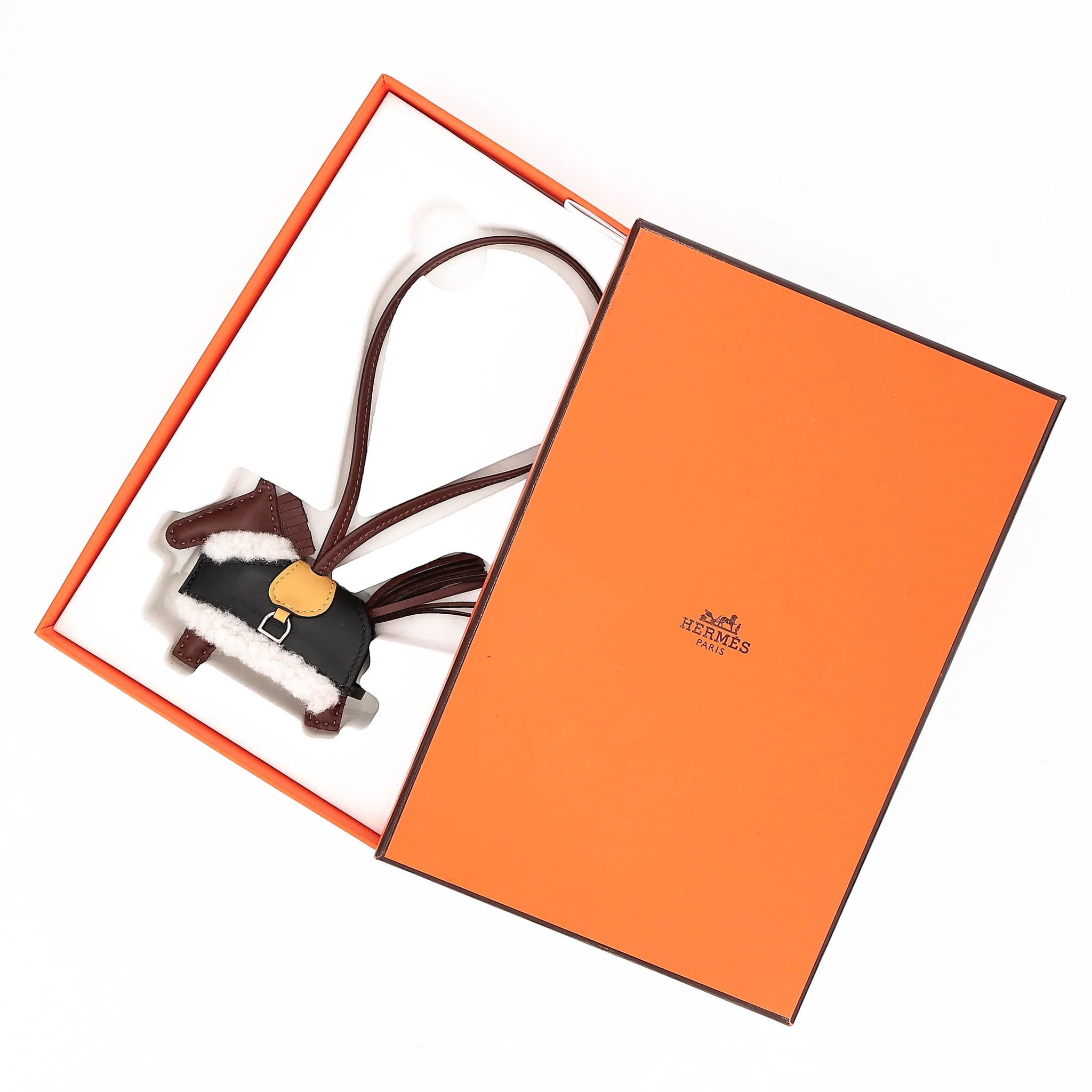 https://img.ginzaxiaoma.com/images/20260722/d545e1688a03f26020c627e828fce30d.webp