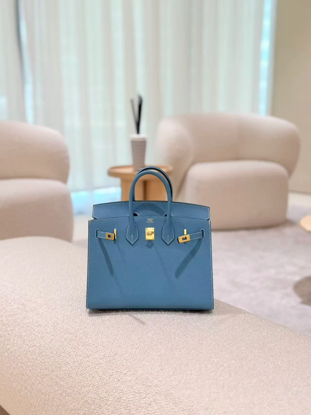 https://img.ginzaxiaoma.com/images/20260730/76a2a5b9fb4aa8af0f194cb8d2ba12dd.webp